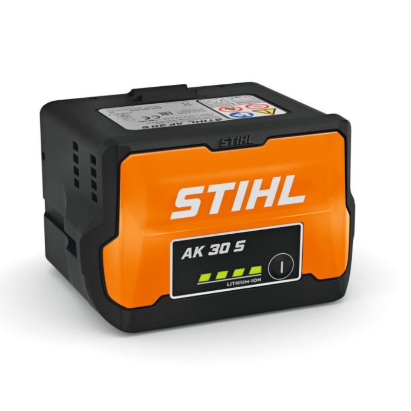 BATERIA AK 30 S DE STIHL CON. LACARGA AL 100% PERFECTA PARA TRABAJAR CON LAS MAQUINAS MAS POTENTES DE SU GAMA
