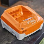 CARGADOR AL 301 PARA BATERIAS STIHL AK, AP o AR