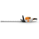 PERFIL IZQUIERDO DEL CORTASETOS A BATERÍA STIHL HSA 60 DONDE VEMOS LA ERGONOMIA DE LA MAQUINA